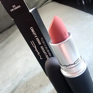‼️(NEW) MAC LIPSTICK STAY CURIOUS